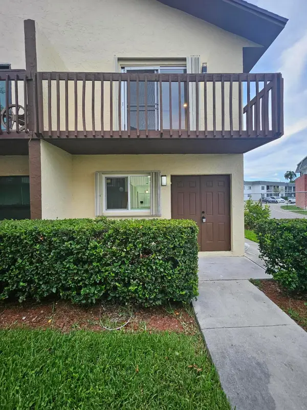 6607 Winfield Boulevard #47, Margate, FL 33063