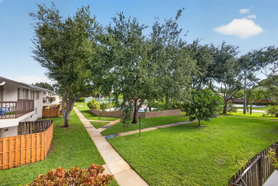3404 Gardens E Drive #21B, Palm Beach Gardens, FL 33410 - #2