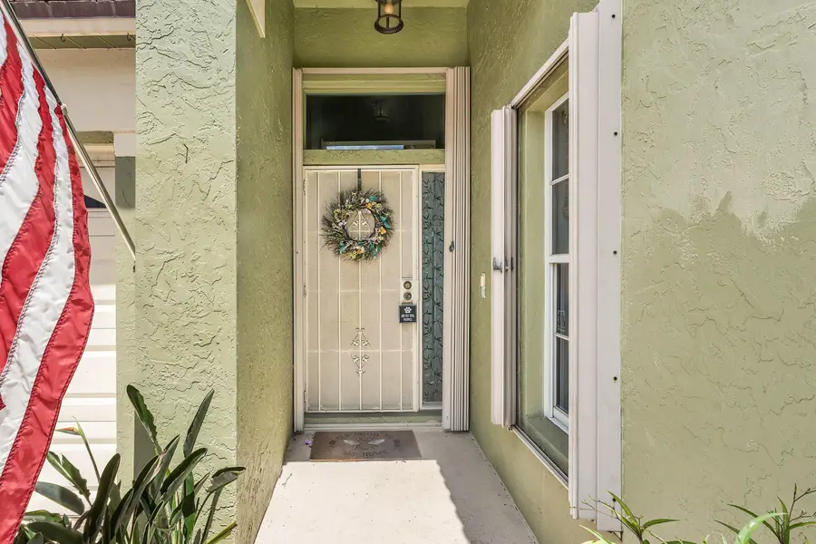 3007 Casa Rio Court, Palm Beach Gardens, FL 33418 - #2