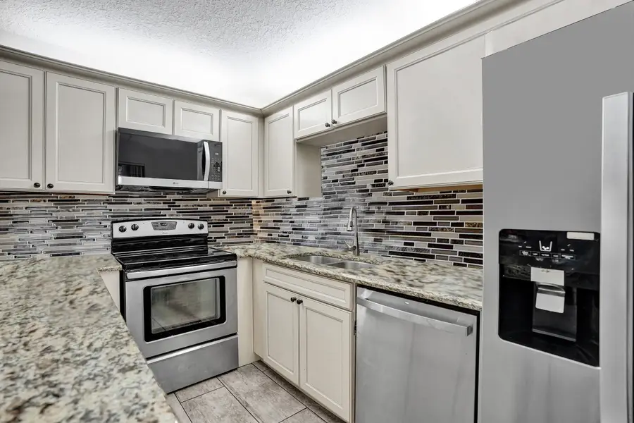 9993 NW 7th Street, Plantation, FL 33324 - #3