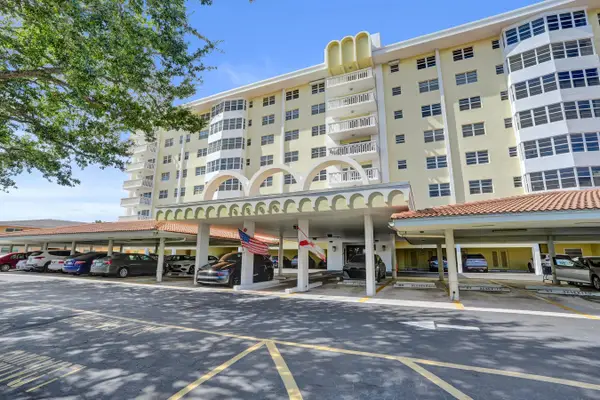2500 NE 48th Lane #606, Fort Lauderdale, FL 33308
