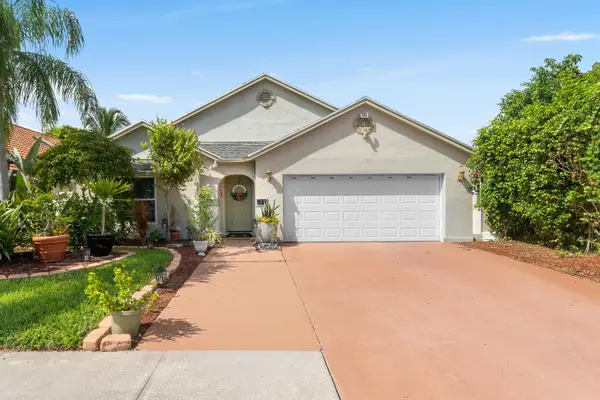 5115 Foxhall Drive S, West Palm Beach, FL 33417