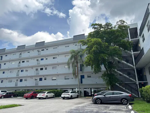 7501 NW 16th Street #3207, Plantation, FL 33313