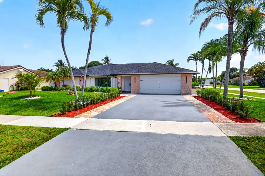 990 Hickory Trail, Wellington, FL 33414 - #2