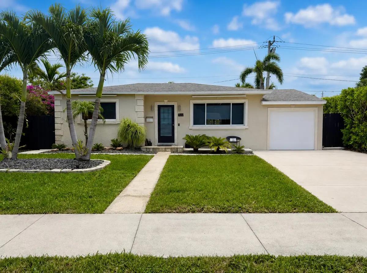 372 Lytle Street, West Palm Beach, FL 33405 - #1