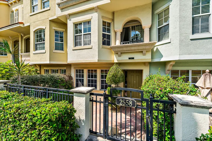 2558 Gardens Parkway, Palm Beach Gardens, FL 33410 - #2