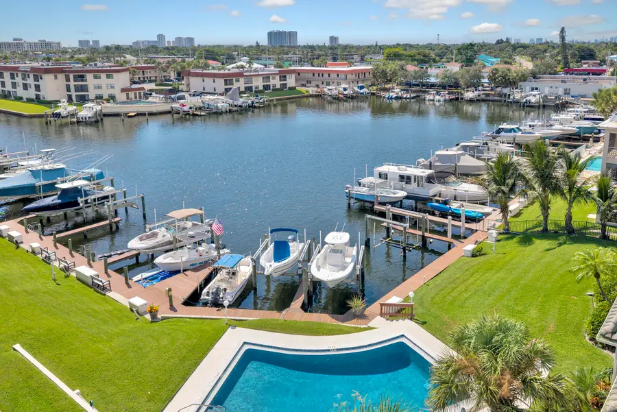 326 Northlake Drive #201, North Palm Beach, FL 33408 - #2