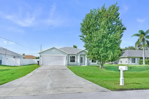 1085 SW Majorca Avenue, Port St Lucie, FL 34953