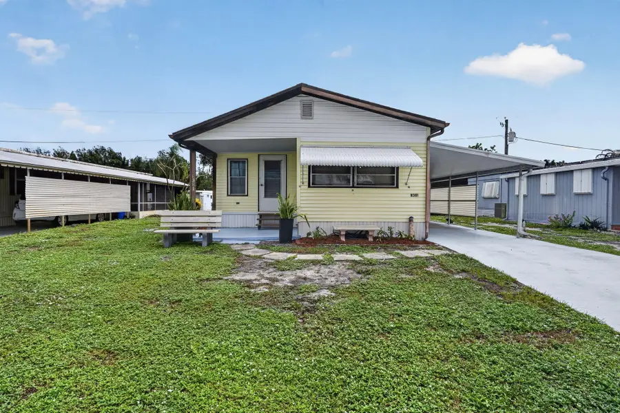 8381 SE Skylark Avenue, Hobe Sound, FL 33455 - #2