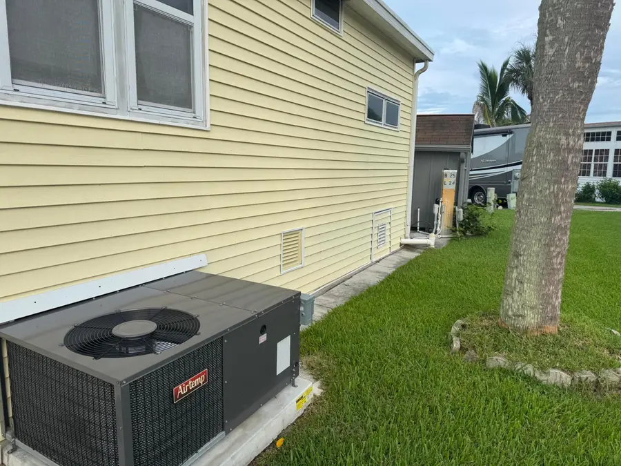5374 SE 64th Terrace, Okeechobee, FL 34974 - #2