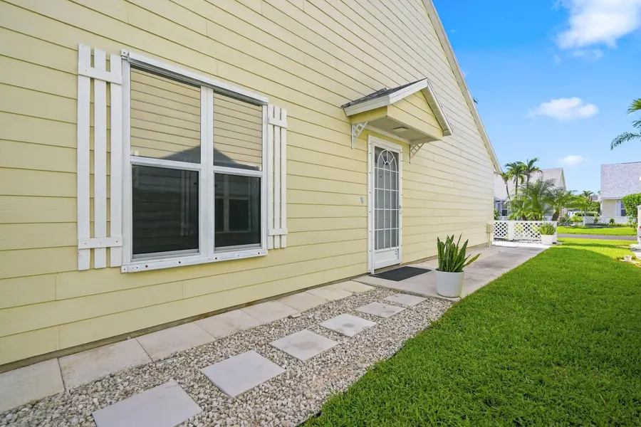 2543 SE Tropical E Circle, Port Saint Lucie, FL 34952 - #2