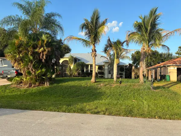 1901 SW Monterrey Lane, Port St Lucie, FL 34953