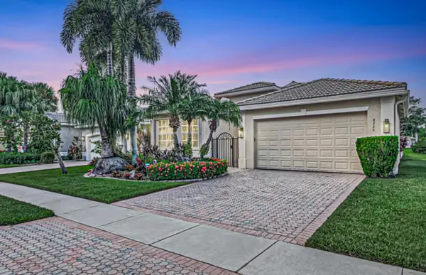 8225 La Jolla Vista Lane, Greenacres, FL 33467