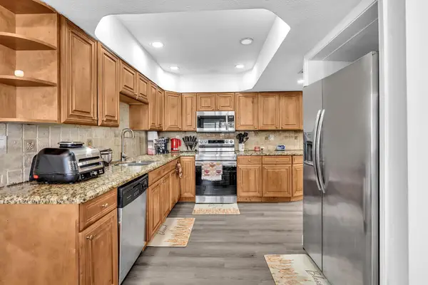 5260 SW 6th Place, Margate, FL 33068