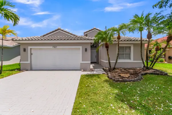 1521 SW 186th Avenue, Pembroke Pines, FL 33029