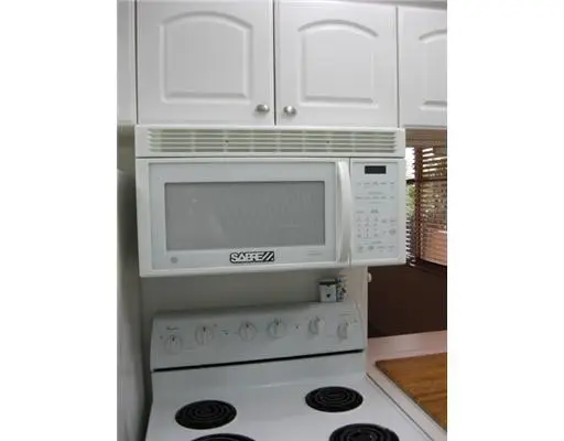 2400 NE 10th Street Ne #305, Pompano Beach, FL 33062