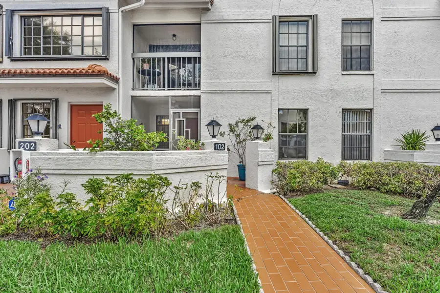 9632 Sills Drive E #102, Boynton Beach, FL 33437 - #3