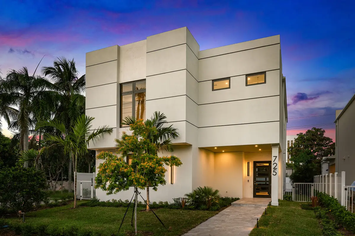 715 SE 4th Avenue, Delray Beach, FL 33483 - #1