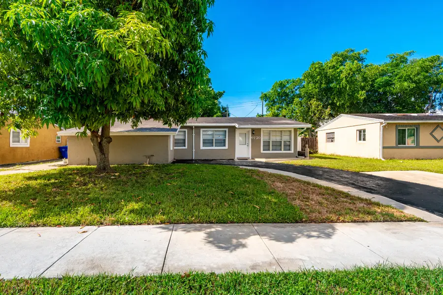 6720 SW 17th Street, North Lauderdale, FL 33068 - #2