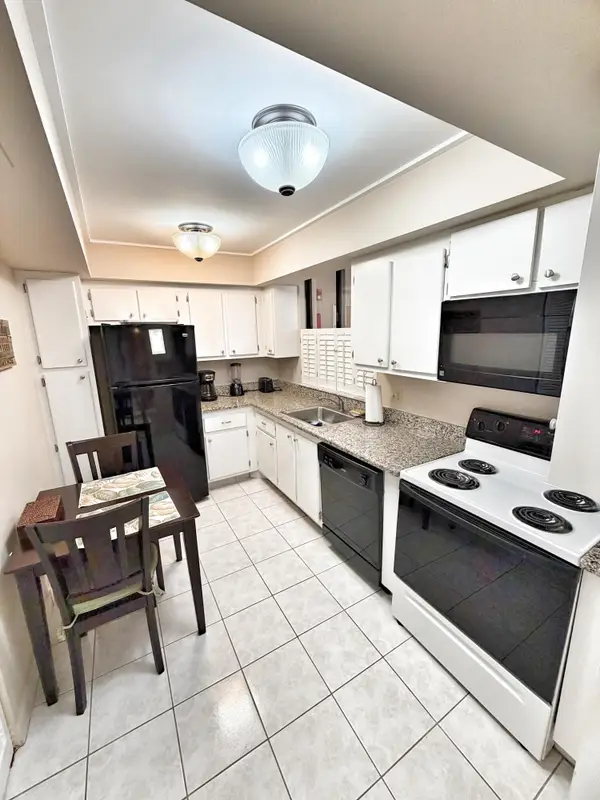 3452 NE Causeway Boulevard #102, Hutchinson Island, FL 34957