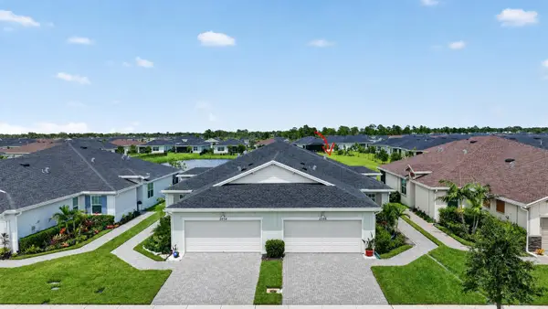 2048 SE Crosswood Way, Port St Lucie, FL 34984