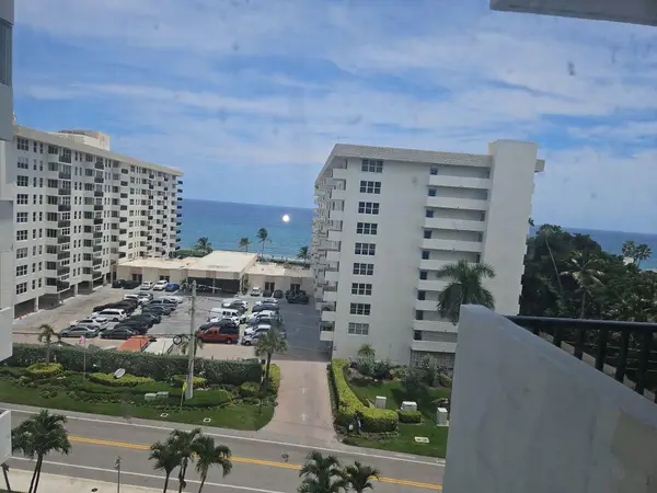 1150 Hillsboro Mile #812, Hillsboro Beach, FL 33062