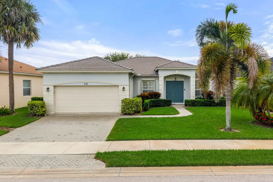 531 SW Lake Manatee Way, Port Saint Lucie, FL 34986 - #3