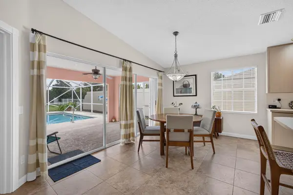 4238 Royal Oak Drive, Palm Beach Gardens, FL 33410