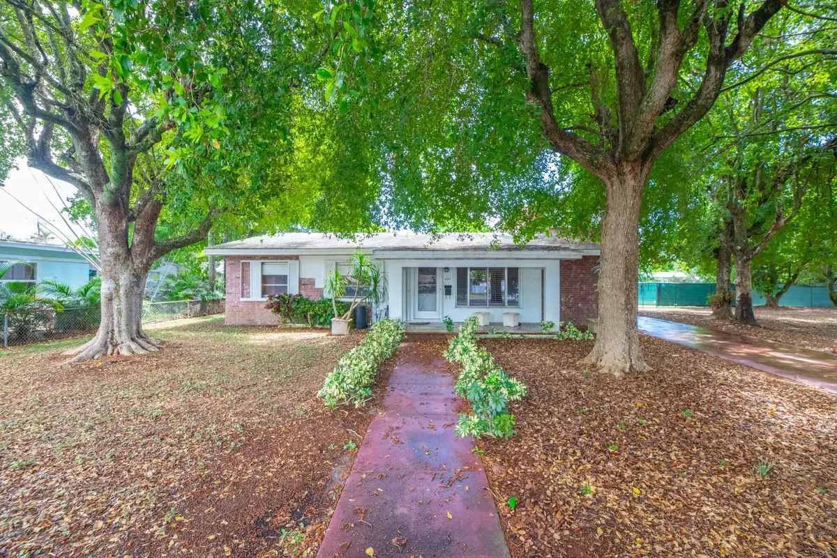 226 NE 13th Avenue, Pompano Beach, FL 33060 - #1
