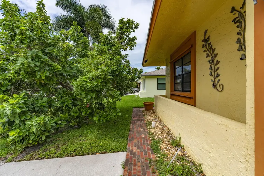 4917 Luqui Court, West Palm Beach, FL 33415 - #3