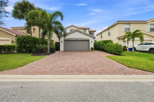 7830 Jewelwood Drive, Boynton Beach, FL 33437