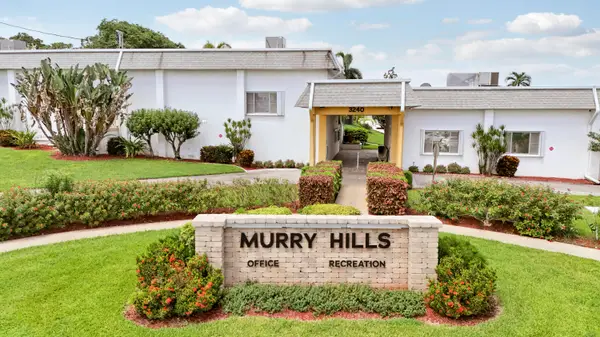 3040 Lake Osborne Drive #109, Lake Worth Beach, FL 33461