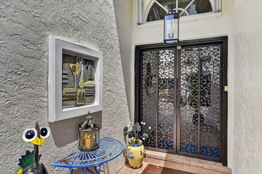 2865 N Clearbrook Circle N, Delray Beach, FL 33445 - #3