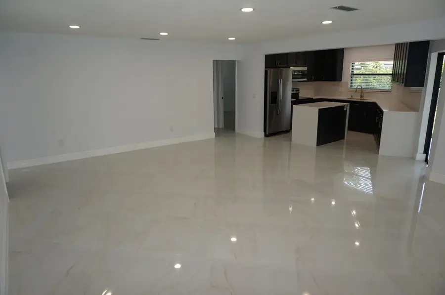 1513 39th Street, West Palm Beach, FL 33407 - #3