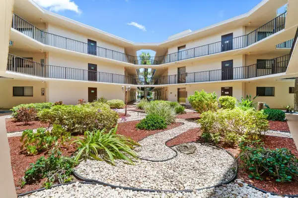 5100 Las Verdes Circle #316, Delray Beach, FL 33484
