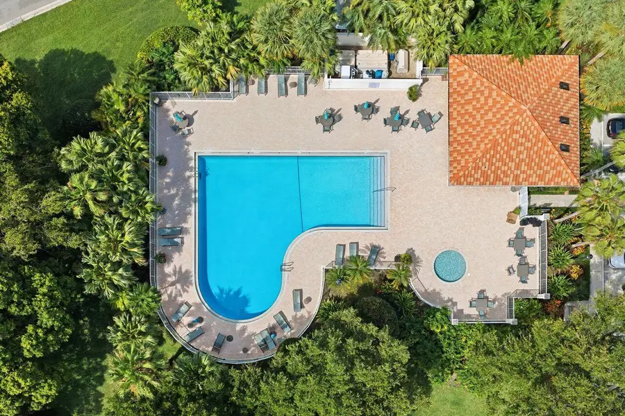 508 E Tall Oaks Drive, Palm Beach Gardens, FL 33410 - #2