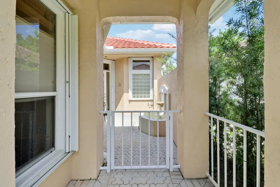 2189 Regents Boulevard, West Palm Beach, FL 33409 - #2