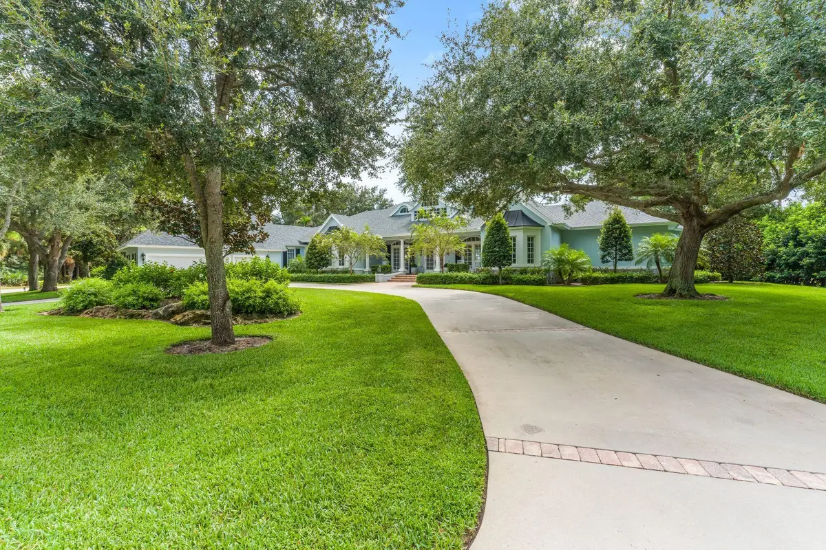 1100 Carolina Circle Sw, Vero Beach, FL 32962 - #1