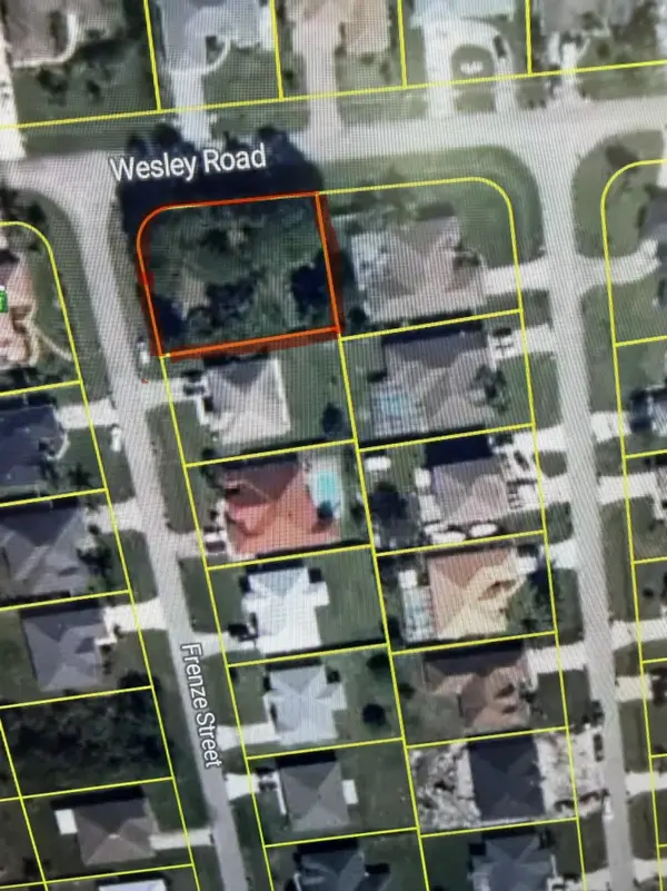 6443 NW Frenze Street, Port St Lucie, FL 34986