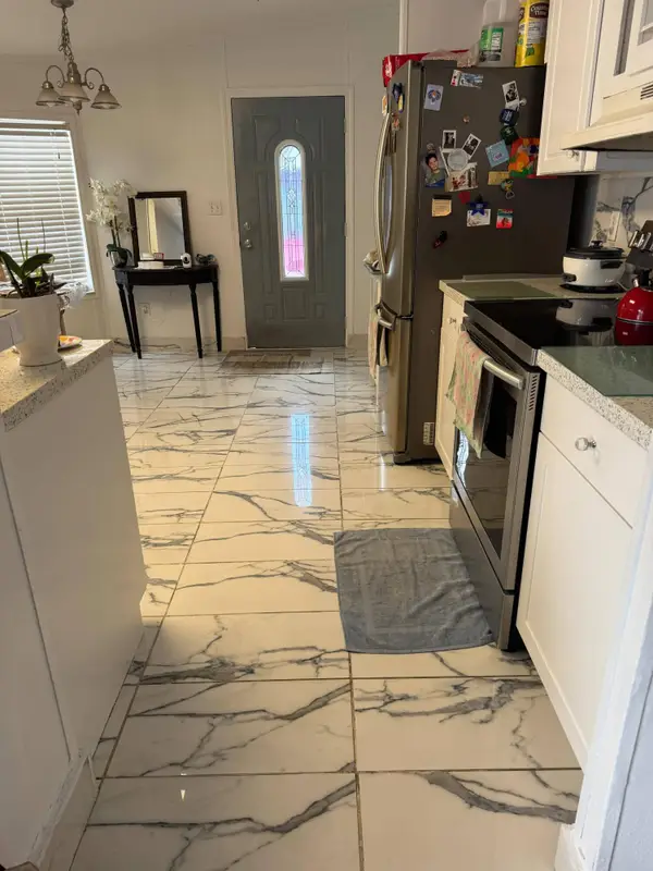 Address Withheld By Seller, Davie, FL 33325