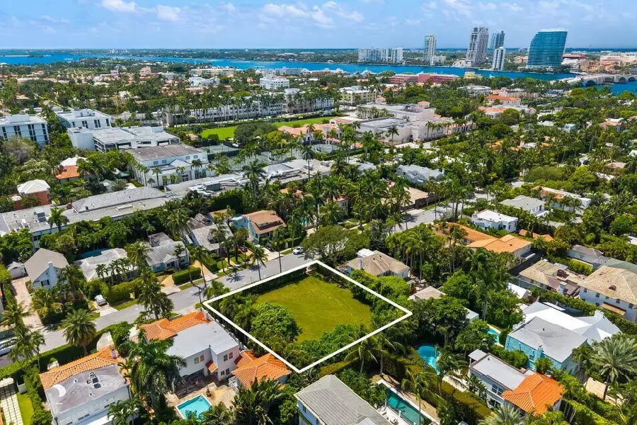 243 Seaspray Avenue, Palm Beach, FL 33480 - #3