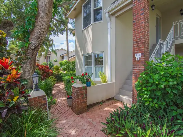 131 E Park Shores Circle #10E, Indian River Shores, FL 32963
