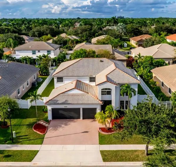 13823 NW 15th Street Nw, Pembroke Pines, FL 33028