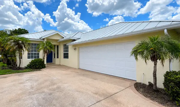 9437 Poinciana Court, Fort Pierce, FL 34951