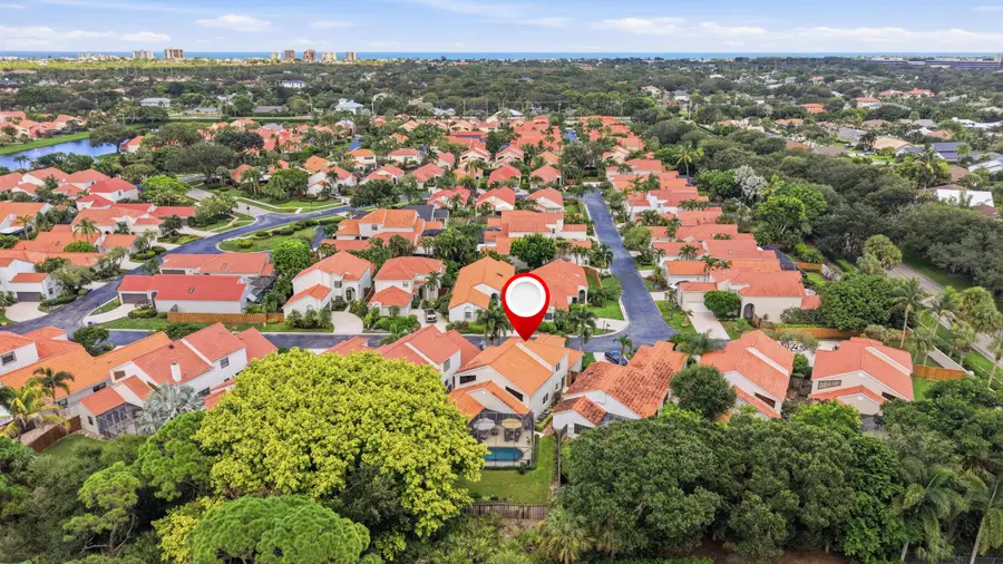 2576 La Cristal Circle, Palm Beach Gardens, FL 33410 - #3