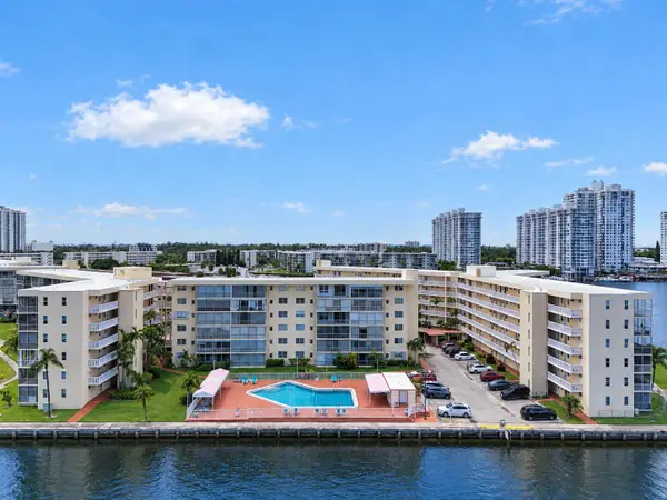 2999 Point East Drive #C109, Aventura, FL 33160