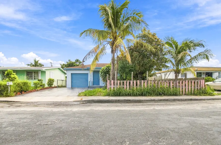 724 S D Street, Lake Worth Beach, FL 33460 - #2