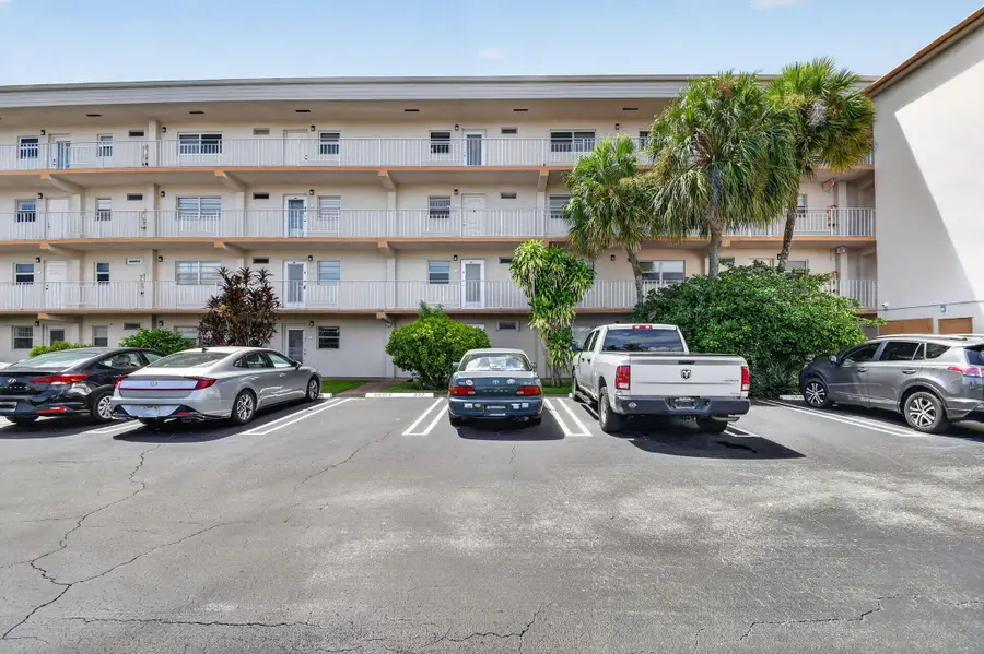 230 NE 26th Avenue #412, Boynton Beach, FL 33435 - #3