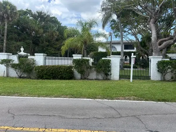 1009 S Indian River Drive, Fort Pierce, FL 34950
