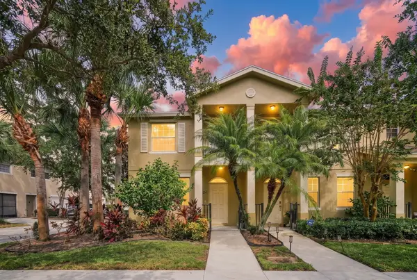 2124 SE Grand Drive, Port St Lucie, FL 34952